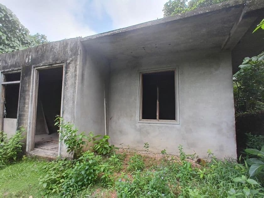 Piliyandala Madapatha Slab Complete Half Build House for Sale .