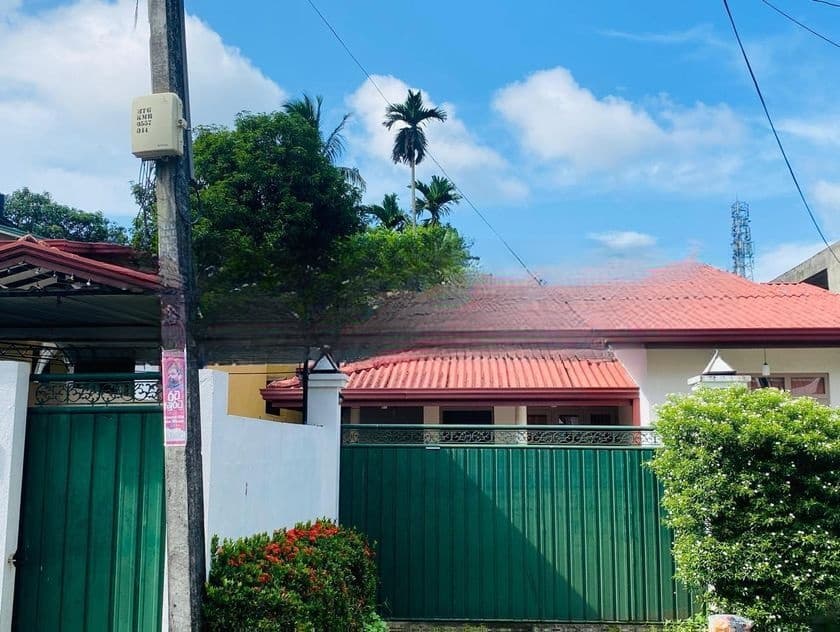පදිංචියට සෑදු තනිමහල් නිවසක් විකිනිමට කොටිටාවෙි පොල්ගස්ඕවිට මාර්ගයේ