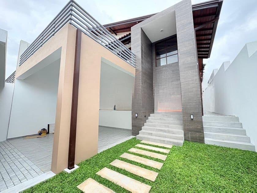 Just Listed | Exclusive Luxury Home – Battaramulla