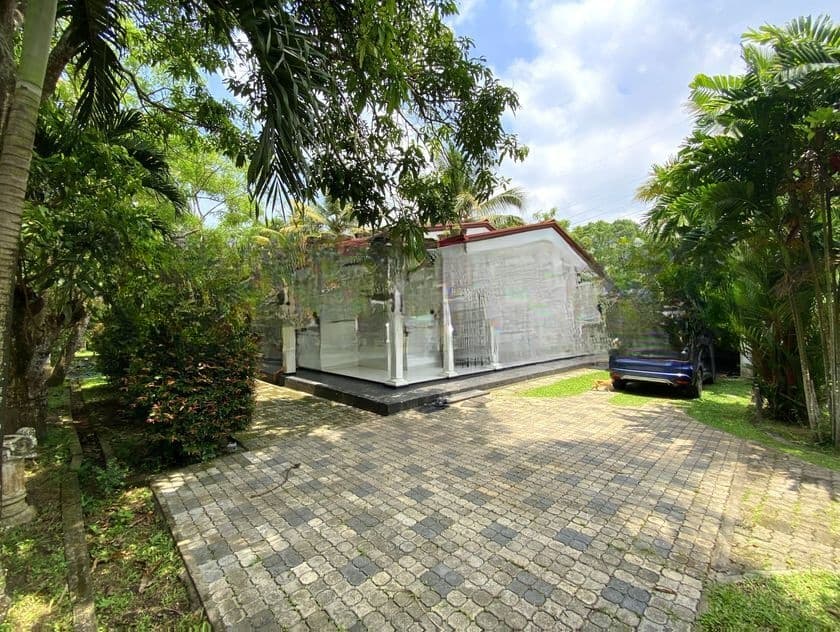 House for Sale in a Peaceful Residential Area – Ja-Ela 30 kw SOLAR POWER
