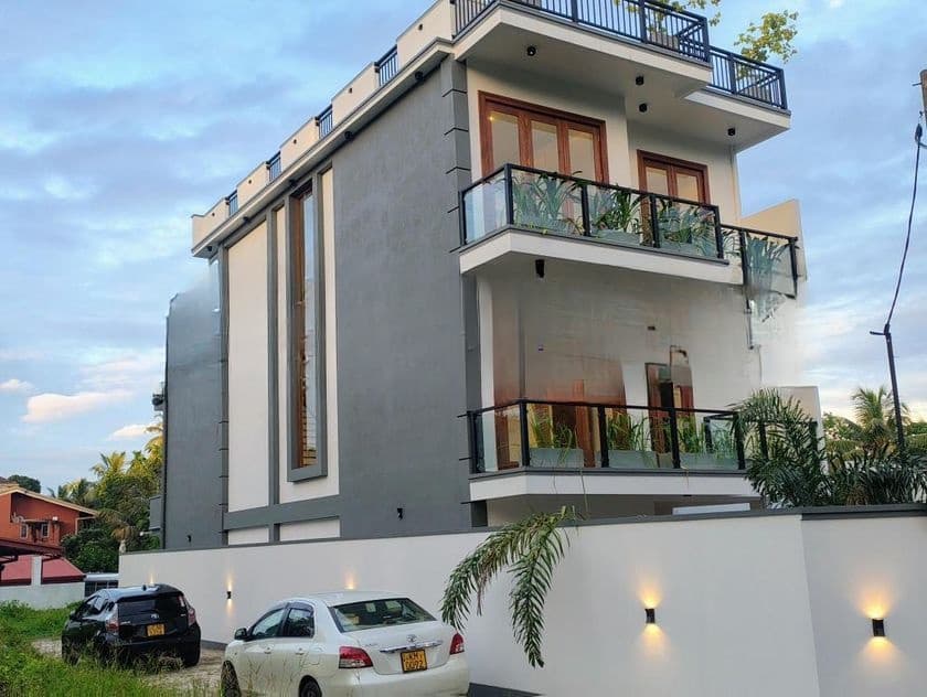 500m to Maharagama Brand New Three Storey Luxury House for Sale(rrki8si
