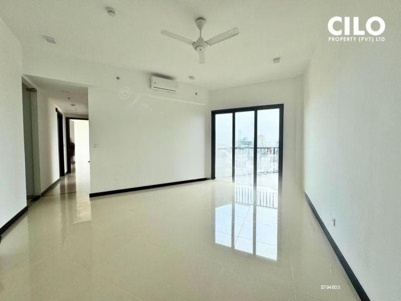 3 bedrooms unfurnished apartment for sale Trizen - Colombo 2