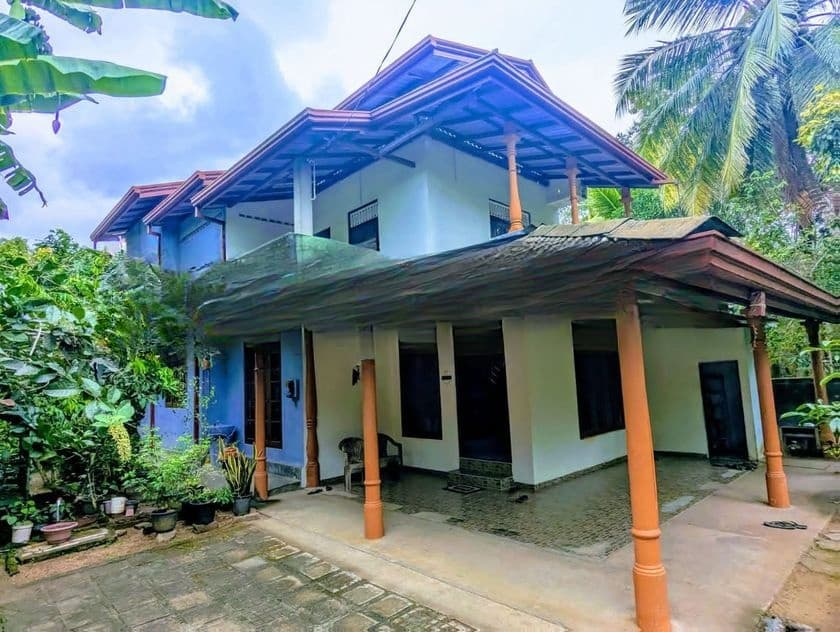 Spacious Two-Storey House for Sale in Humbutiyawa, Nittambuwa