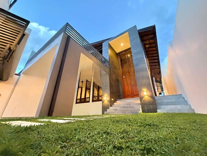 Luxury Brand New Two-Storey House for Sale – Battaramulla (