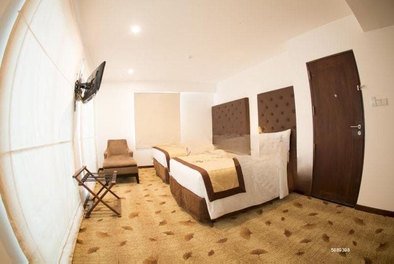 28 Rooms Hotel for Rent in Colombo 2