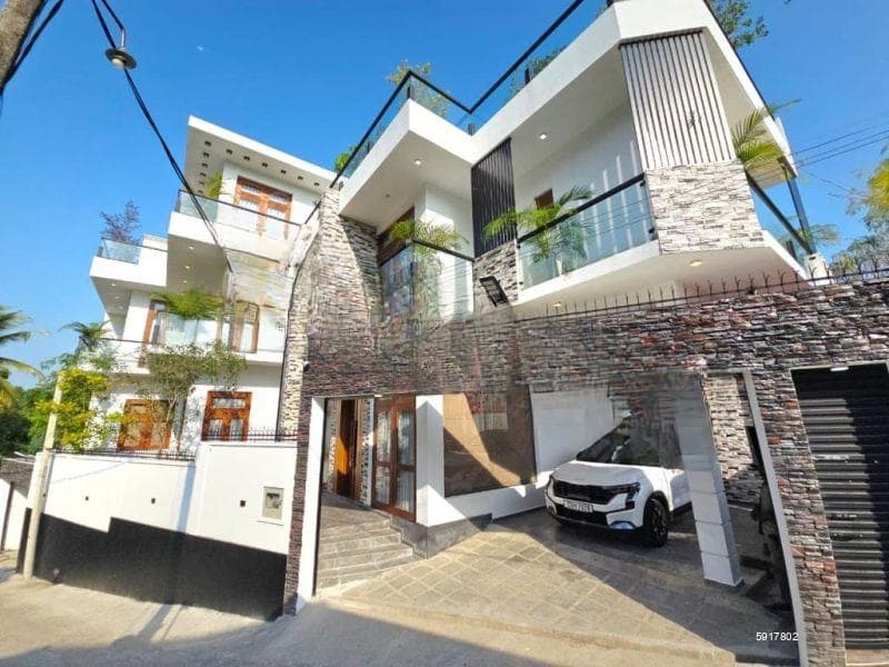 Architecture Designed Luxury 3 Story House For Sale In Battaramulla