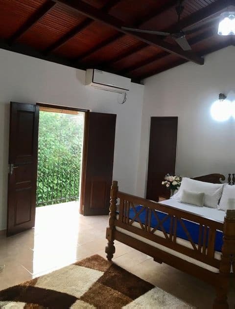 Thalawathugoda 02 Storied Large House on 50.2 Perches of Land For Sale