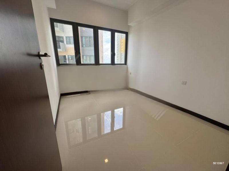 Tri-Zen - 02 Bedroom Unfurnished Apartment for Sale in Colombo 02 (A4703)-SOLD