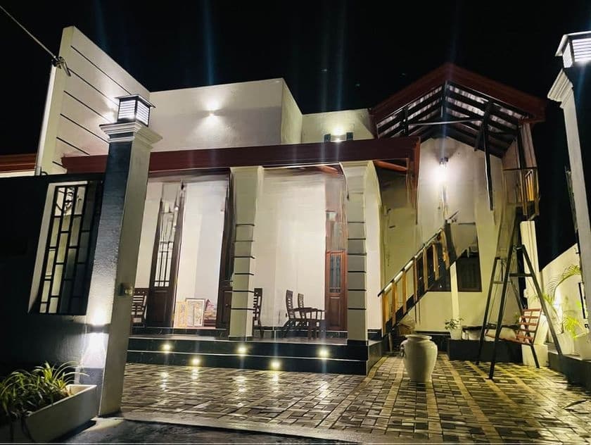 New House in Gampaha Bemmulla ගම්පහ බෙම්මුල්ල විගඩ පාරේ තනි මහල් නිවසක්