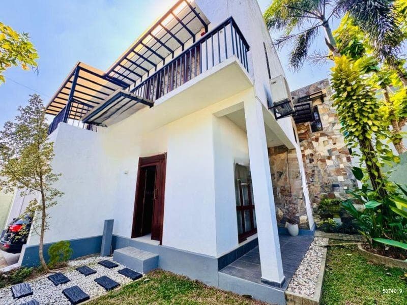 (SE1666)🏡 Modern Luxury Family Home in Prime Rajagiriya
