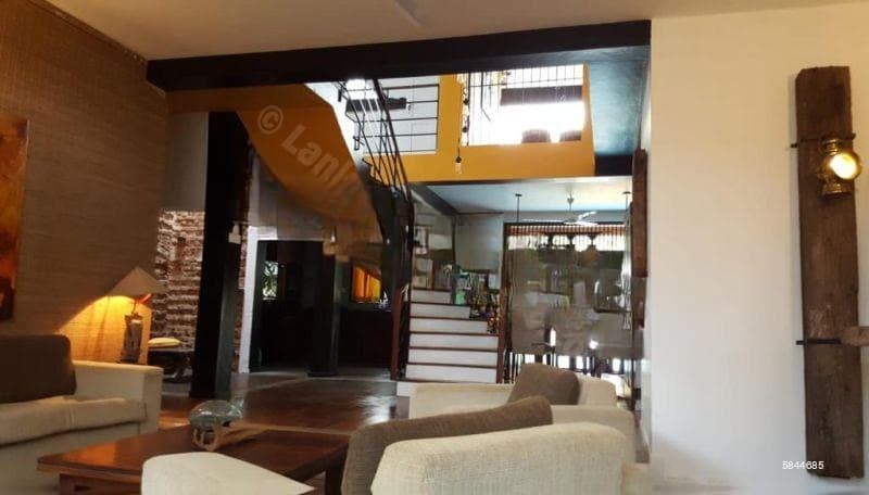 House for sale in Kirula Rd, Colombo 5