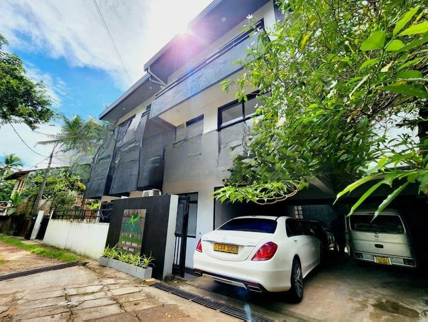 3 bed room fully furnished apartment - Kottawa
