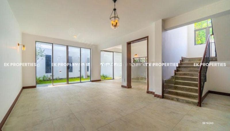 3 Bedroom House For Rent in Colombo 8 | 3300 sq.ft | Garden | EK-1272