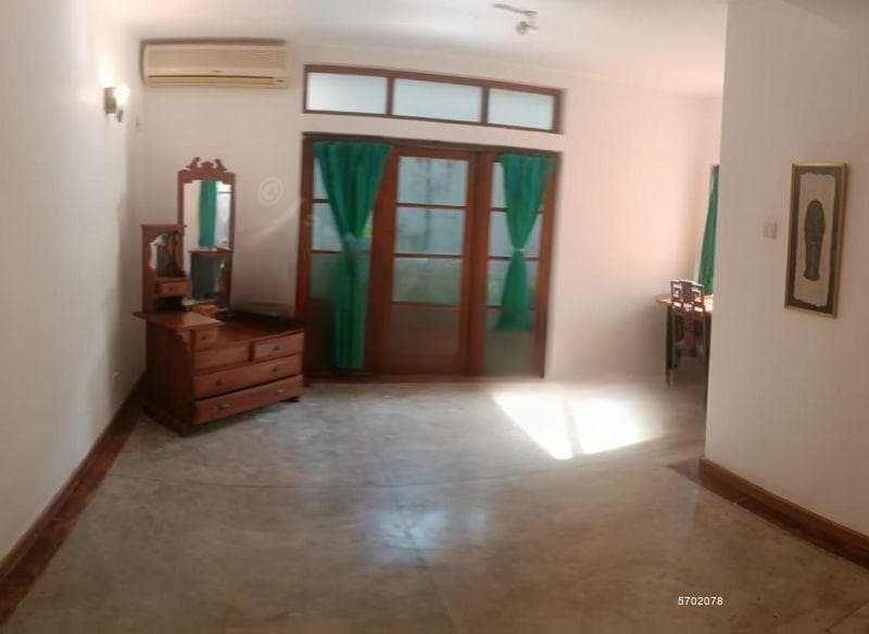 Classic 3 bed room luxury house in close proximity to leading private schools in Colombo
