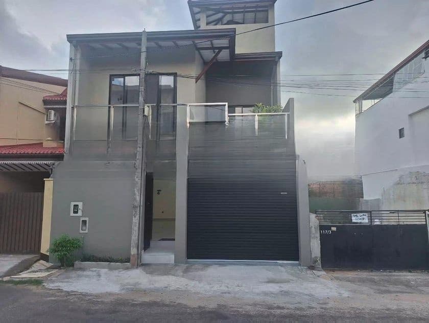 Modern House for Sale in Kalubowila