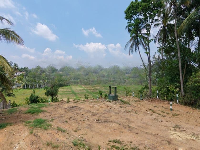 Paddy Field Facing Land for Sale in Kirillawala, Kadawatha.