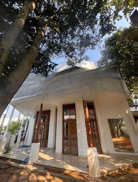Battaramulla Prime Location Two Story House For Sale.