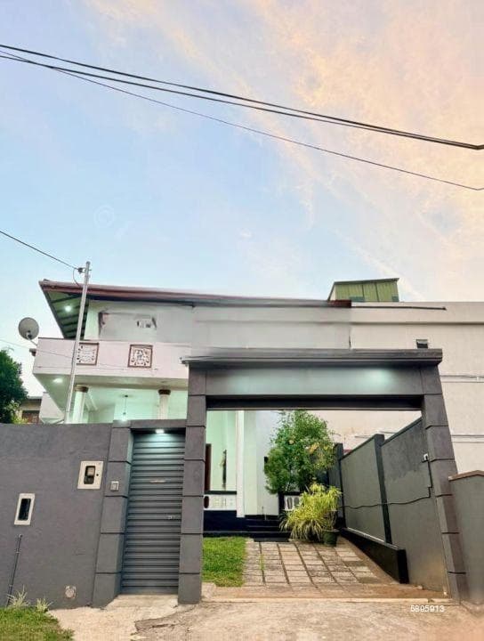 (SU476)🏡 🌿 Elegant Family Home for Sale – Kottawa / Piliyandala Area 🌿