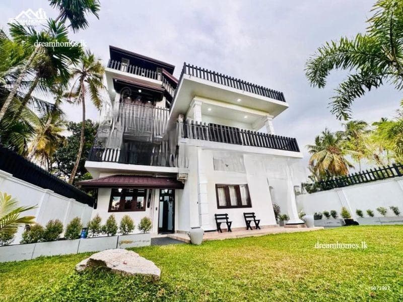 (SE1630) Elegant 5-Bedroom Luxury Residence in Thalahena – Prime Battaramulla Location ''''''''''''''