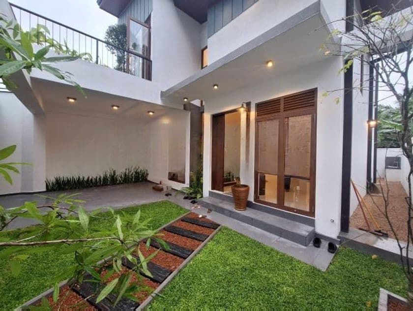 18 P super luxury house for sale in colombo 5