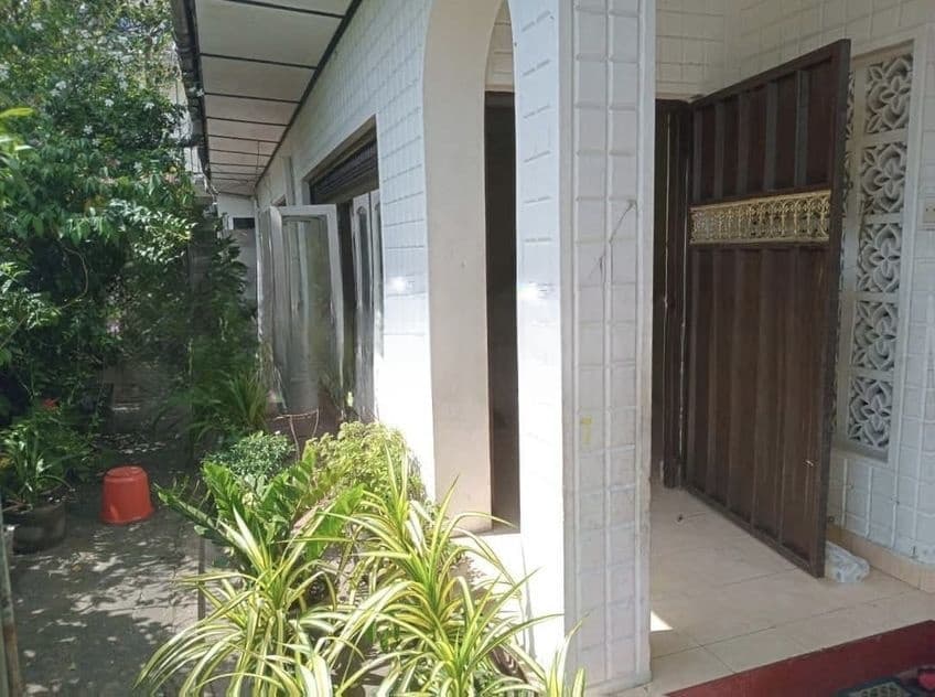 2 Houses with Land Koswatta