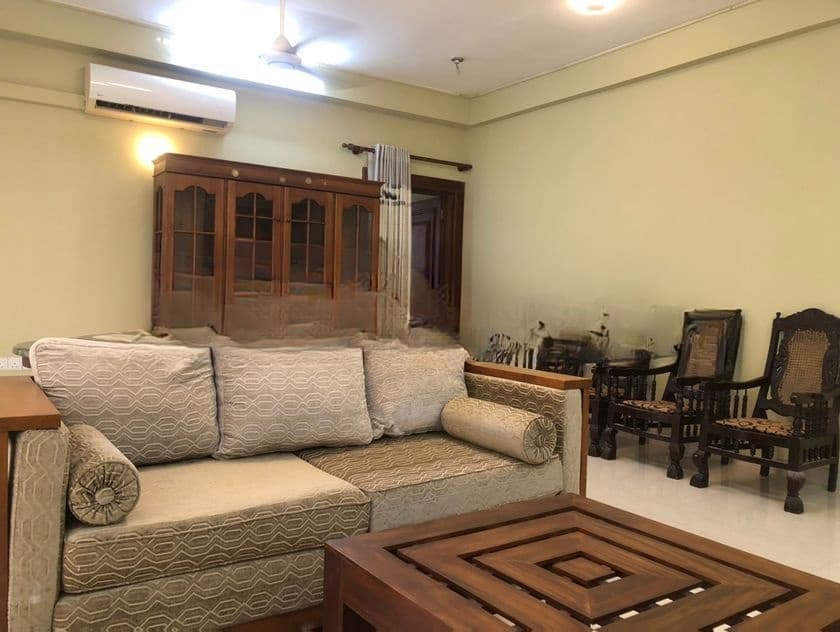 Apartment for Rent in Layards Road Bambalapity Colombo.04