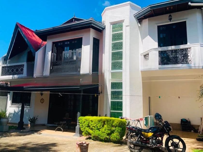 Luxury House From Ragama - Gampaha For Sale