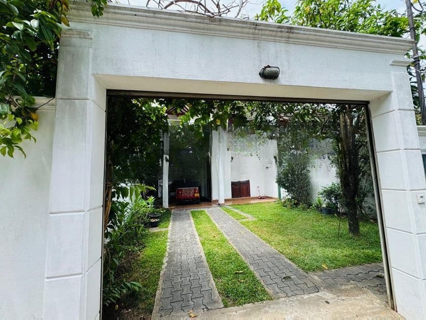 Newly Build 2 Story House for Sale in Piliyandala