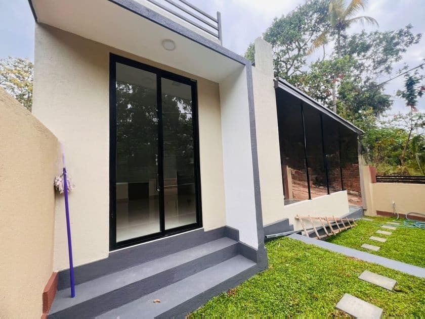 Luxury Designed 3 Bedroom House for Sale – Kesbewa