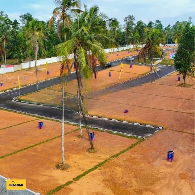 Land in Kadawatha