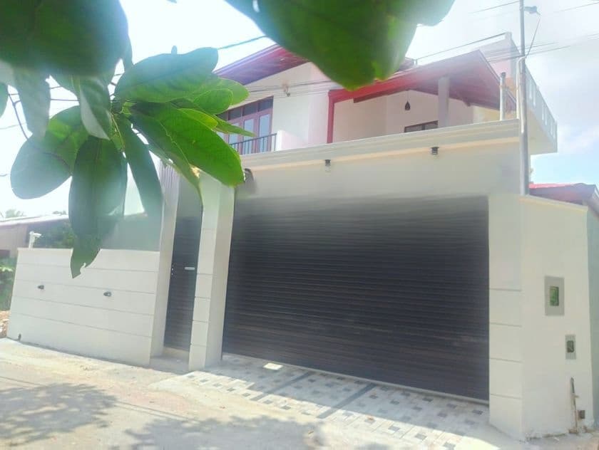 SUPAR BRAND NEW TWO STOREY HOUSE FOR SALE IN KOTTAWA