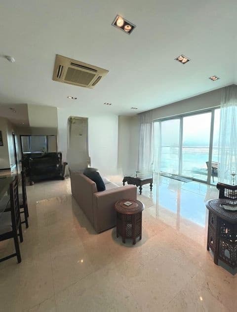 Panoramic City and Sea View Apartment for Sale - 03/04 Bed, Colombo 03