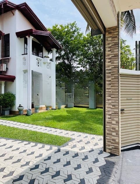 furnish with 2 story luxury house quik sale rilaulla kandana