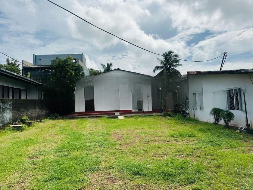 (NNI-243) 18 perchesbare land for sale At Maharagama