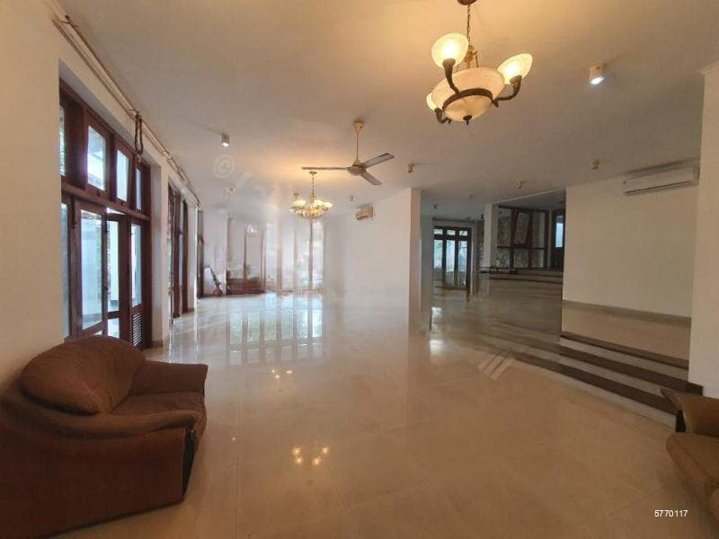 5 Bedroom Spacious House For Sale In Battaramulla (SH 15114)