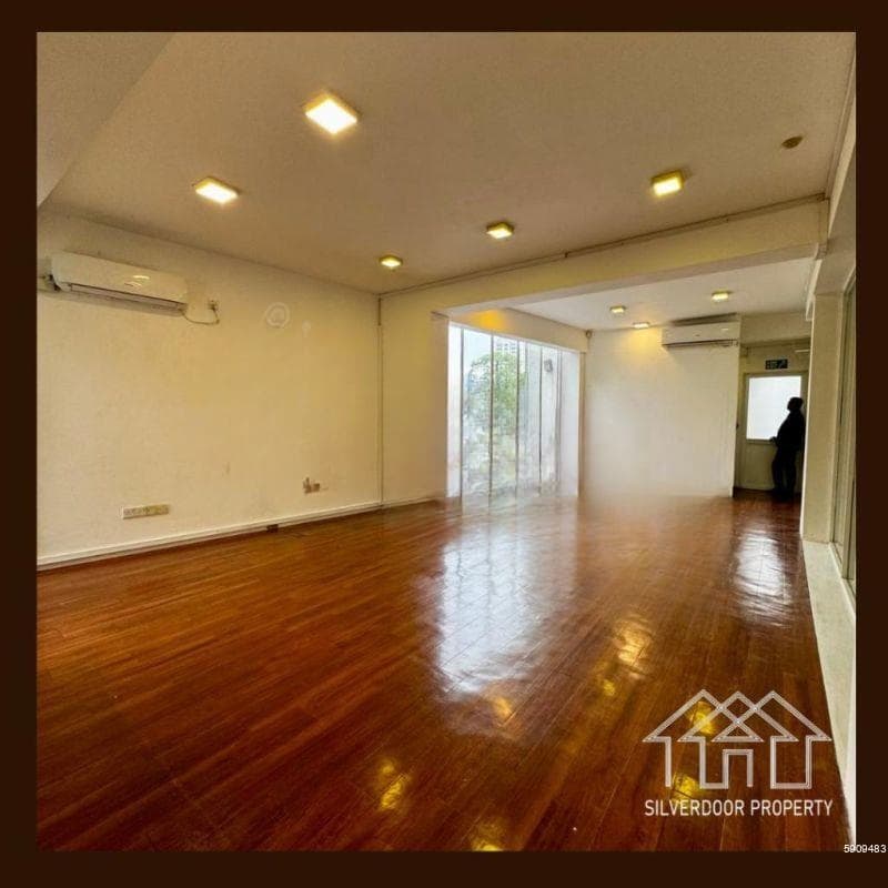 Rent | Commercial building | Colombo 3