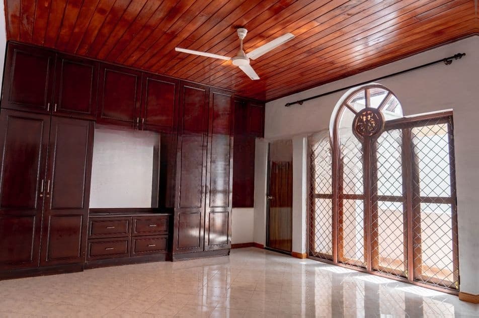 Borella 04BR House For Sale (NK11432)