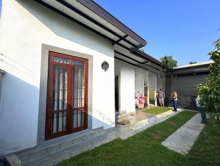 New House For Sale in Homagama Meegoda මීගොඩින් අලුත්ම නිවසක්