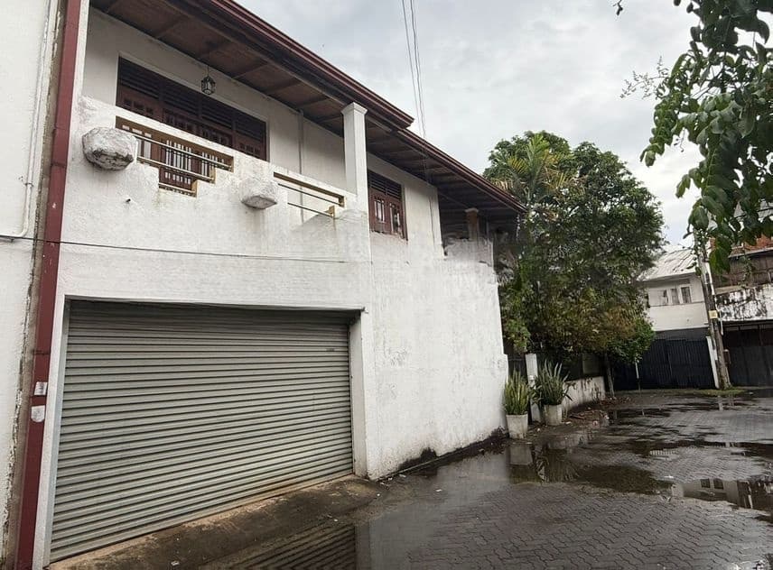 Kalubowila - Sri Maha Vihara Road 04 Bed Room House for Immediate Sale