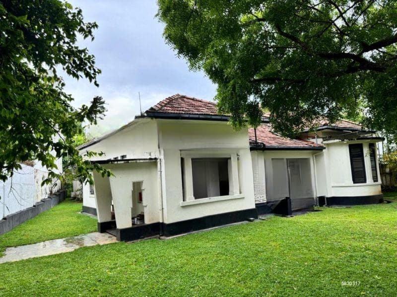 🏡 Rare Opportunity in the Heart of Colombo 7 💎 33P Bang(Other party finalizing at Rs. 20.75Mn via bank – so act fast!)