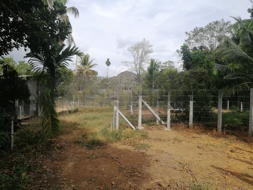 Land For Sale in Pitipana Pansala Junction Homagama