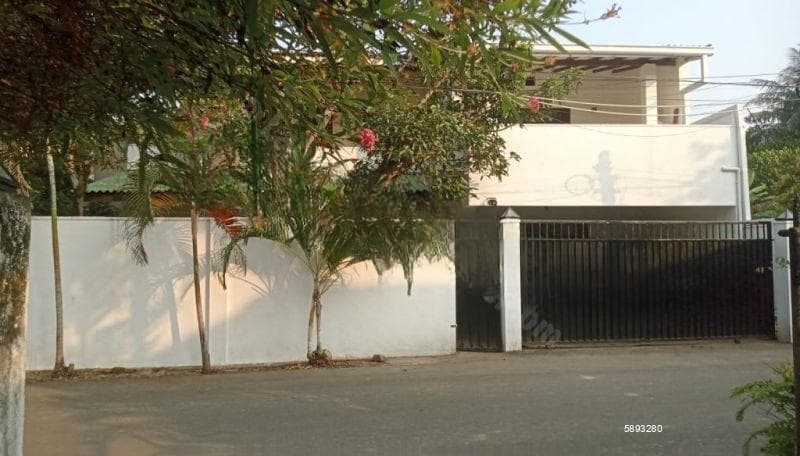 House For Sale In Boralesgamuwa