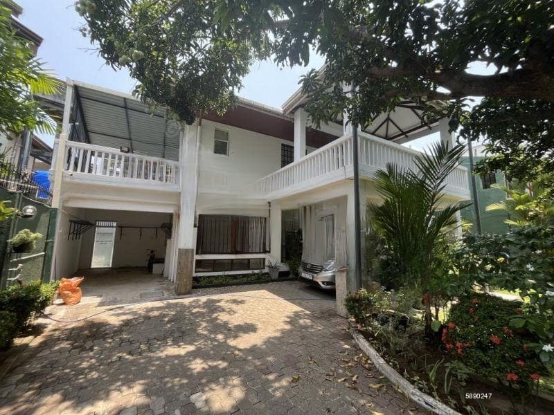 04 Bedroom house for sale in Torrinton Colombo 07 (HSS168)