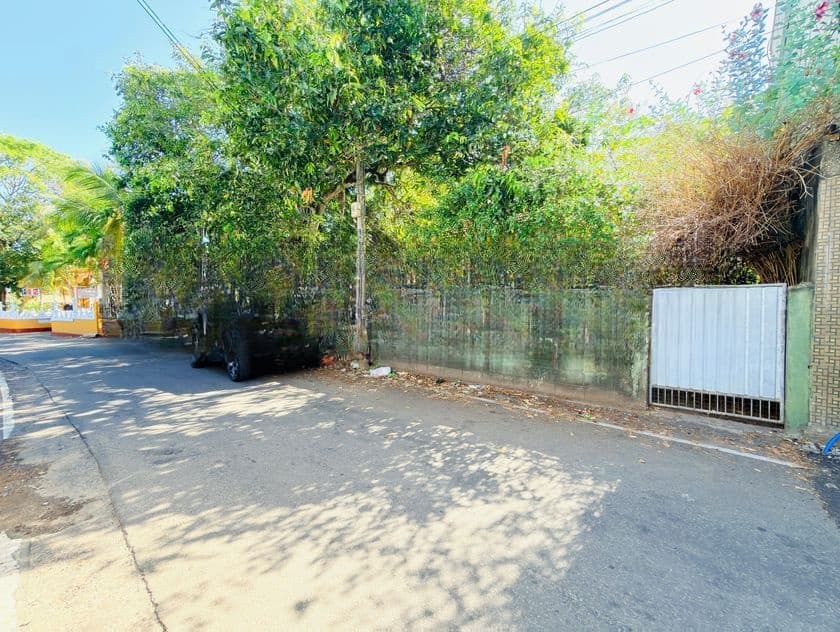 (AF801) 18.45 P Land with House Sale At Temple Road Kalubowila Dehiwala.
