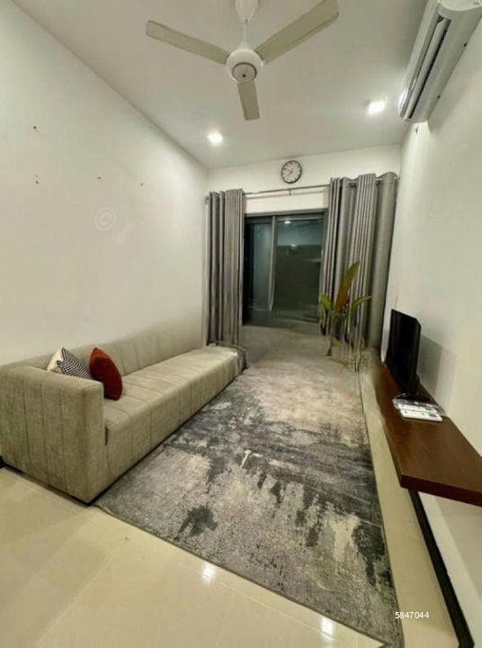 Tri-Zen - 01 Bedroom Furnished Apartment for Sale in Colombo 02 (FTS6202)