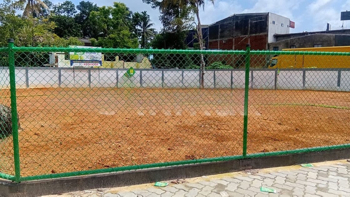 Luxury Land for Sale in Palawaththa