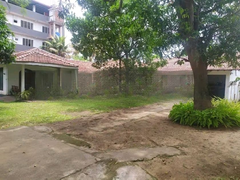 Commercial House with Land for Rent in Seeduwa, Liyanagemulla