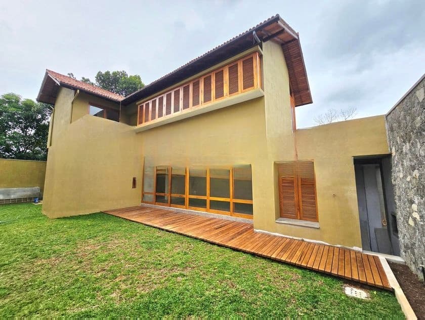 Architecture Designed Luxury 3 Story House For Sale In Udahamulla