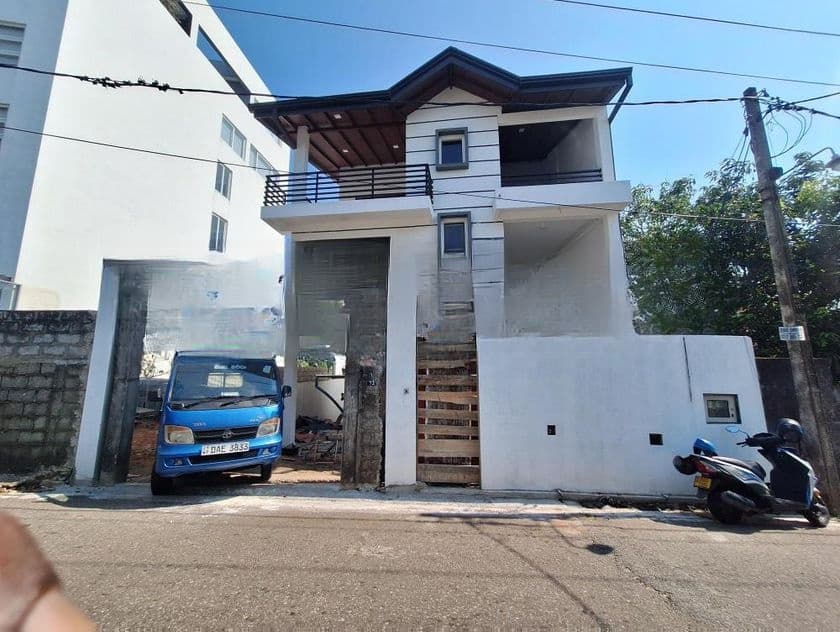 Luxury House for Sale in Nugegoda