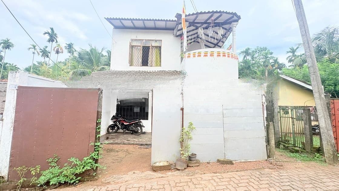 Beautiful 2-Storey House for Sale in Piliyandala